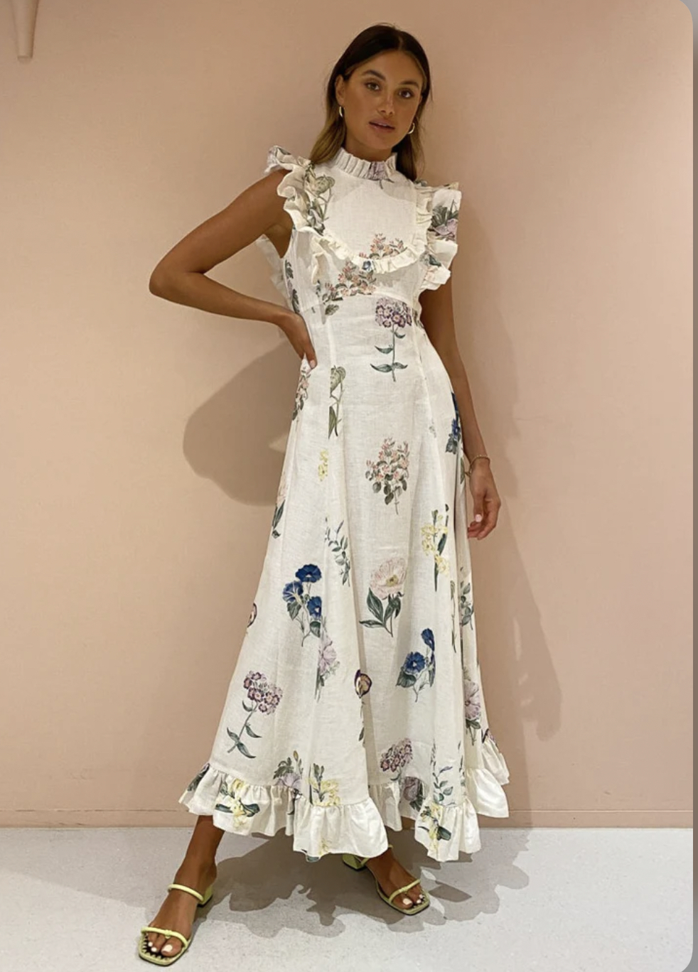 Alemais White for lend