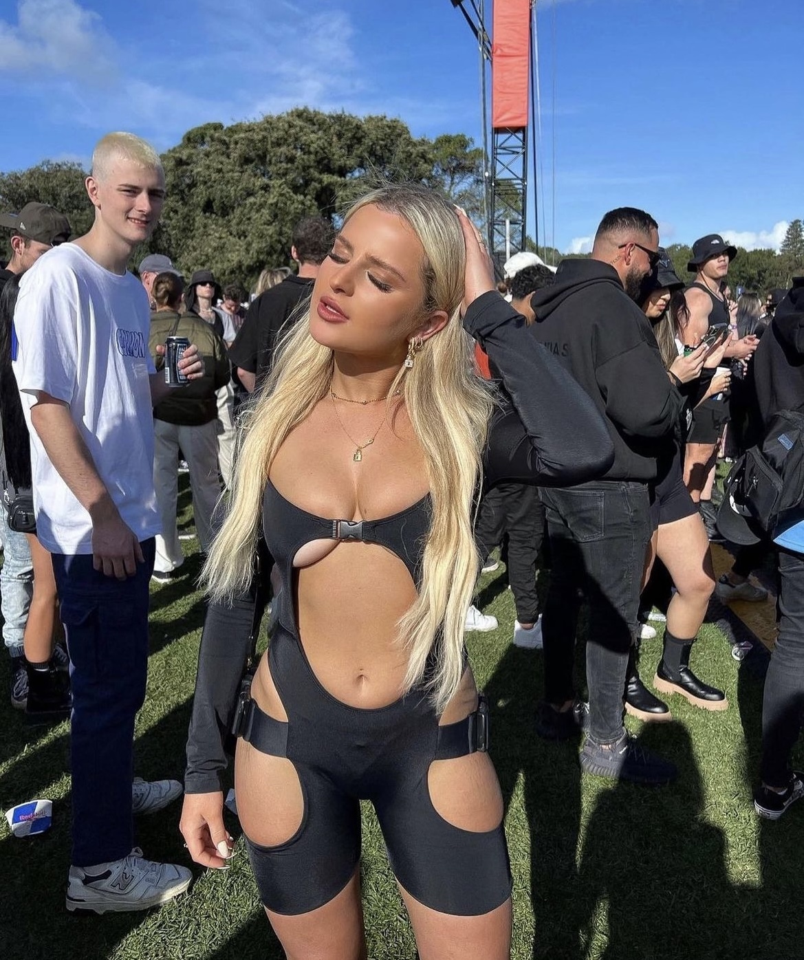 Rental Black Lipt Label