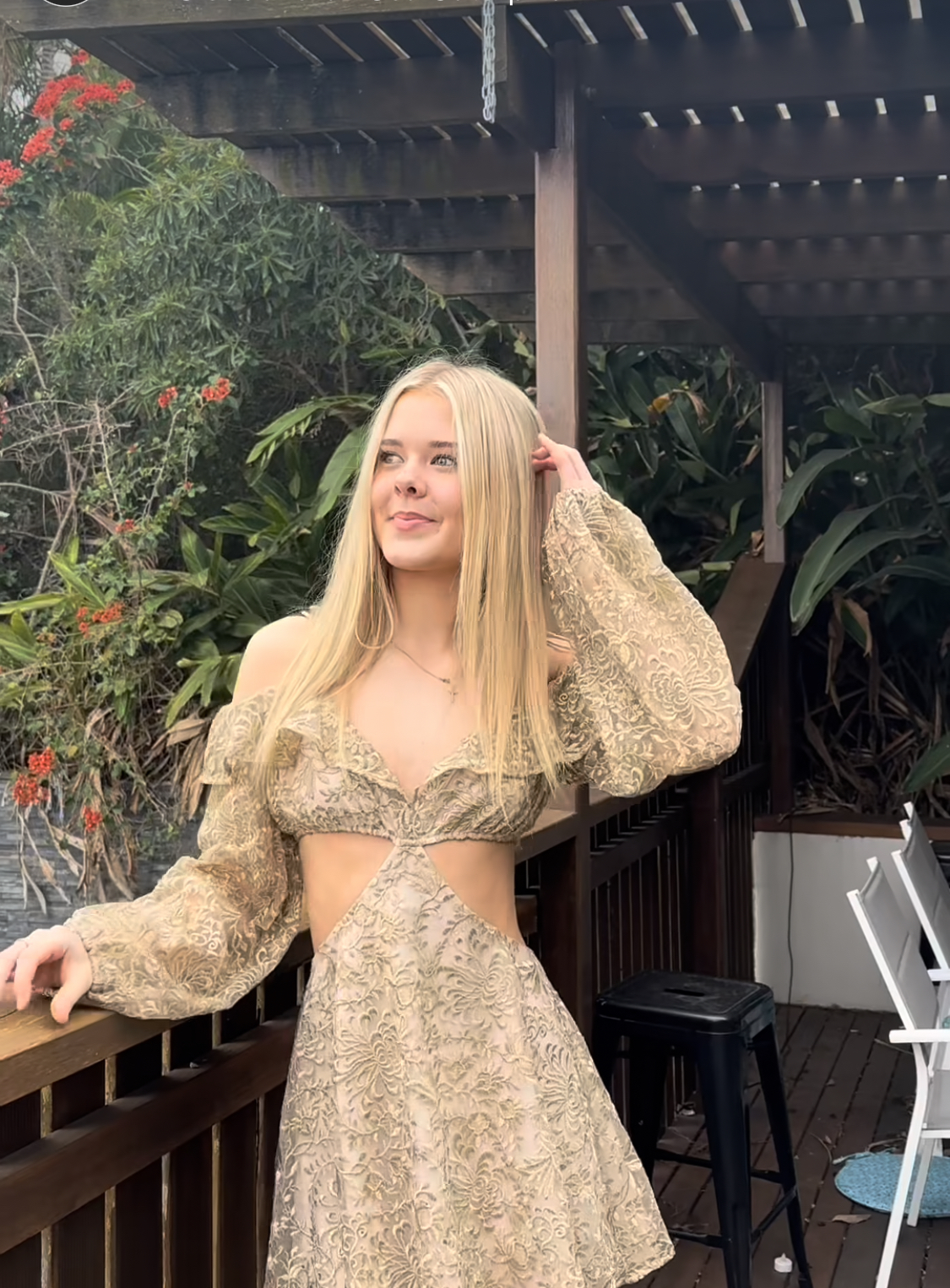 Rent a Gold Sofia The Label