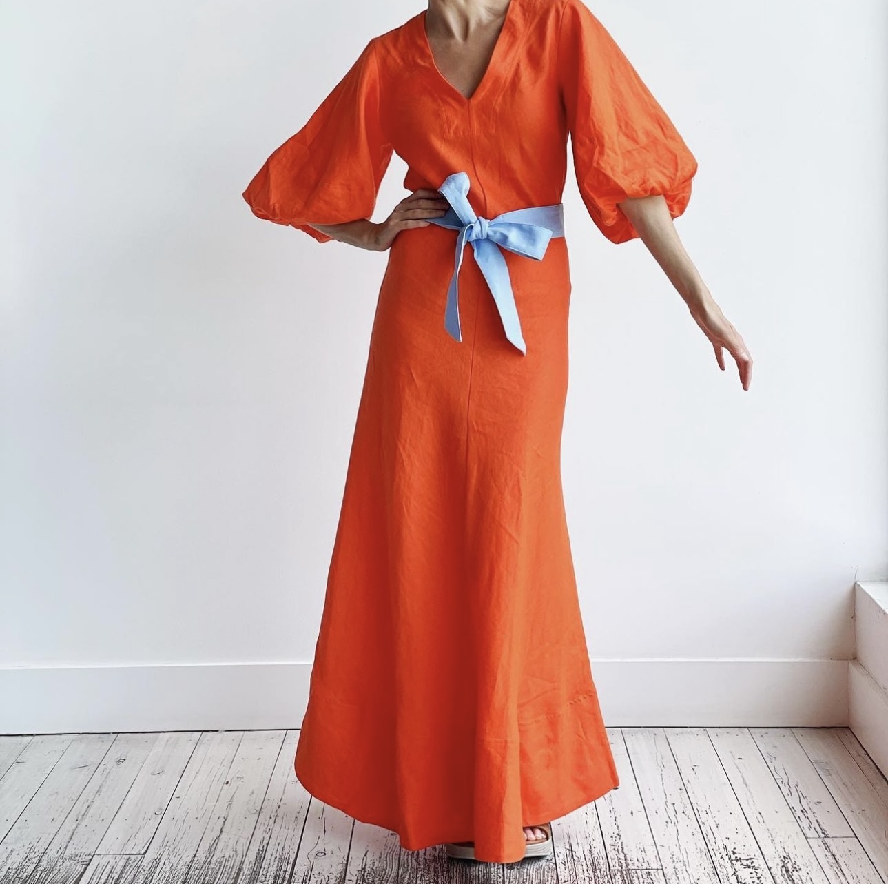 Versify Orange for rent