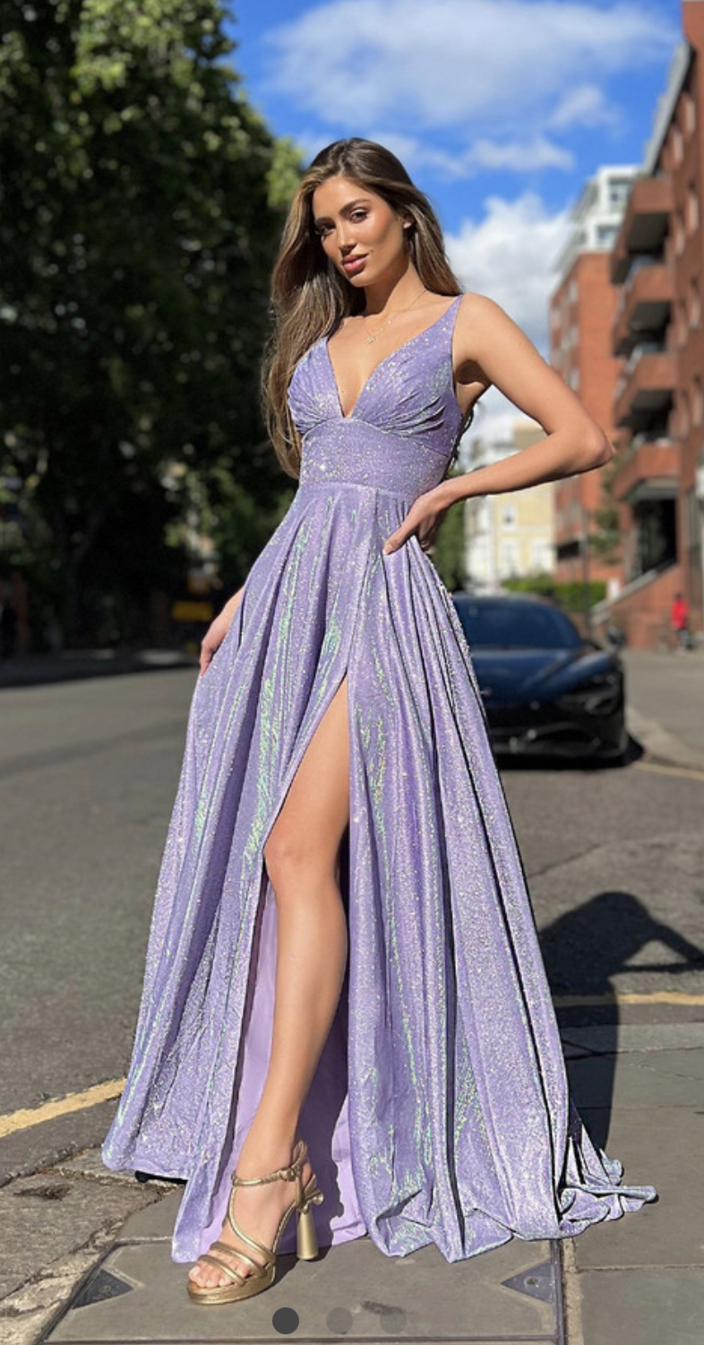 Nicoletta Purple to loan