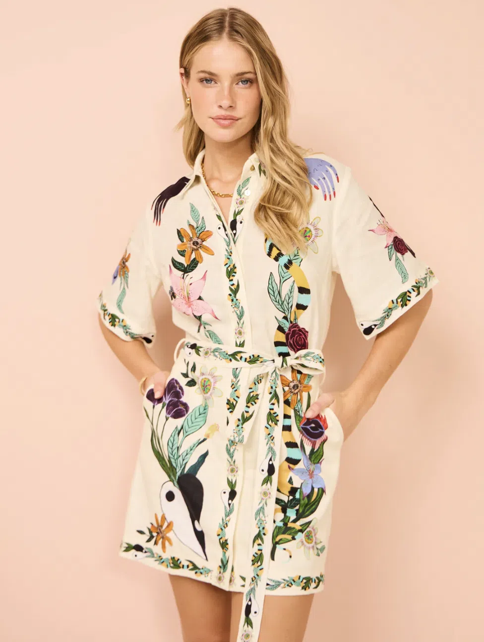 Alemais White for hire