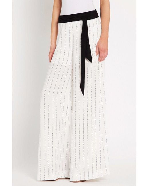 Rental White Sass & Bide