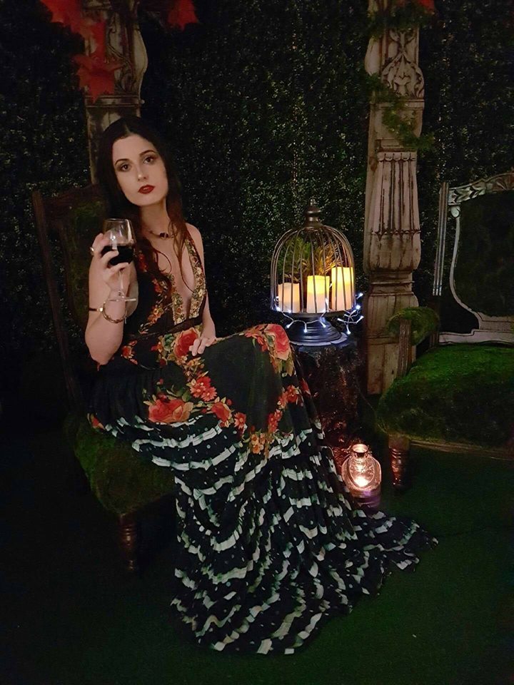 Rental Black Camilla