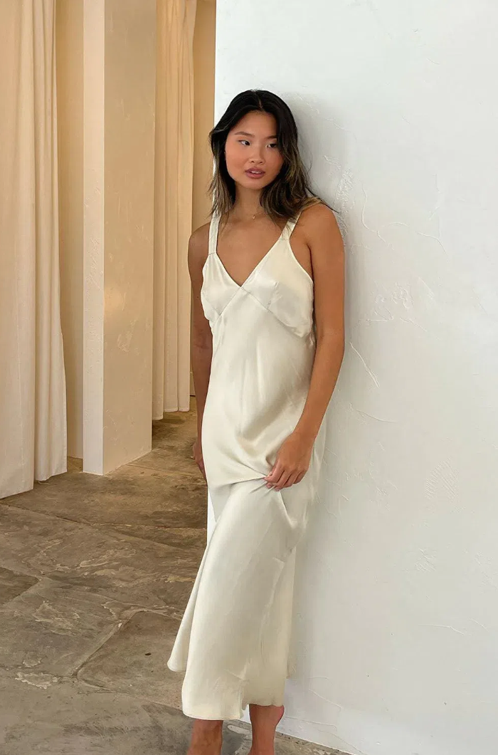 Borrow a Other Silk Laundry