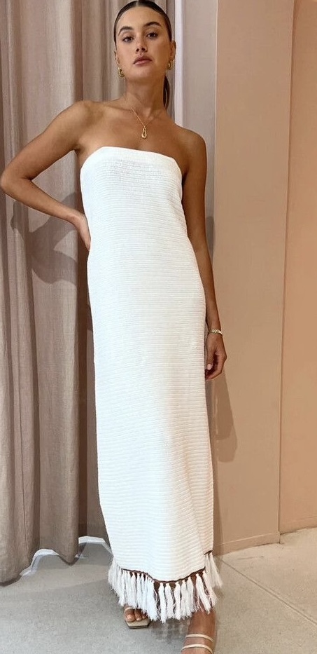 Viktoria & Woods White for loan