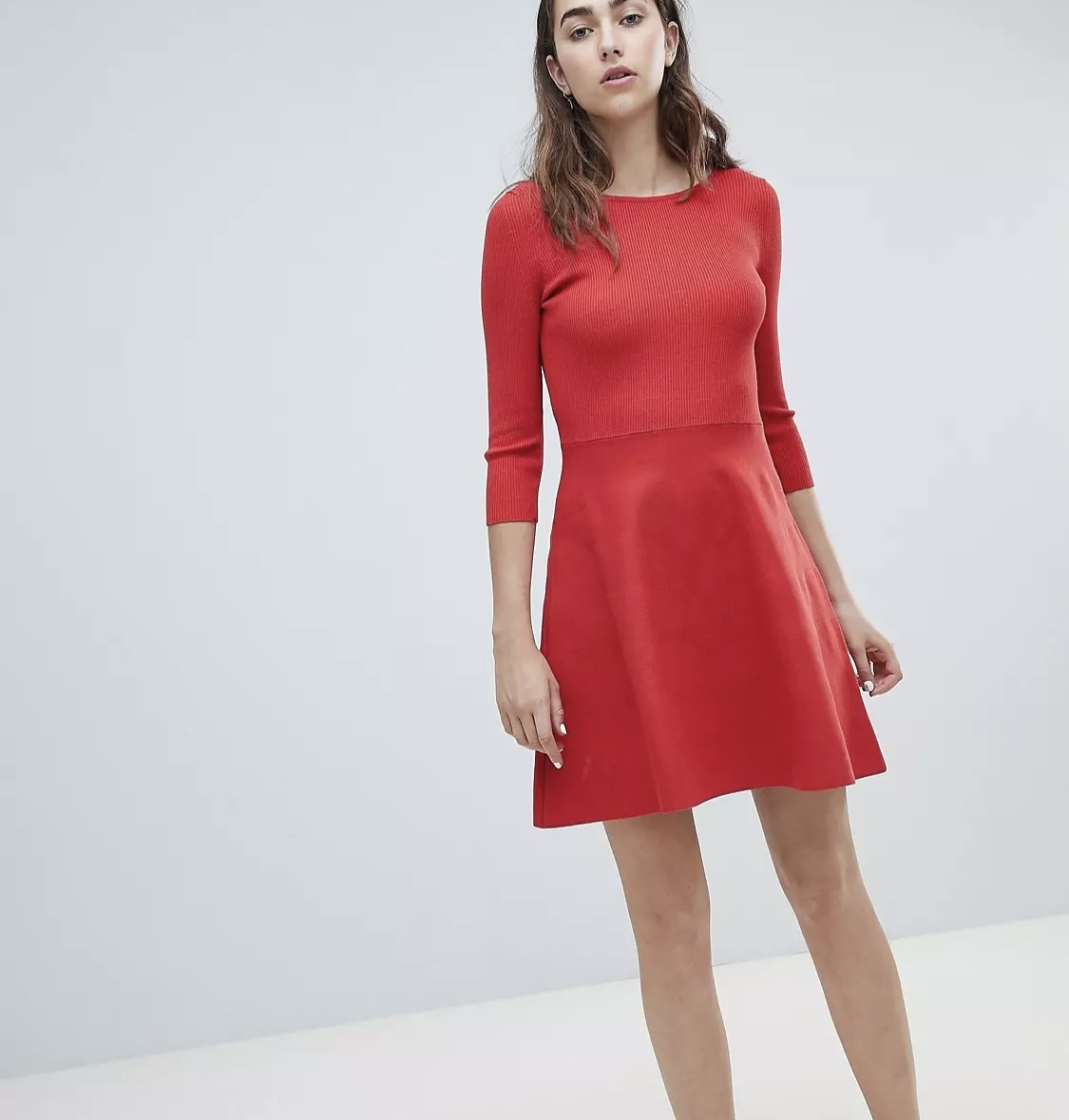 Designer rental Red Max & Co