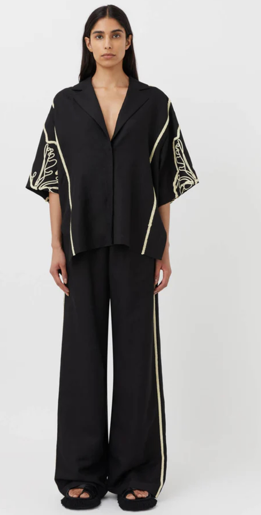 Hire a Camilla & Marc Lanza Set