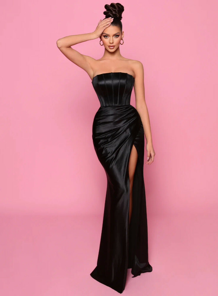 Designer rental Nicoletta Ida Gown
