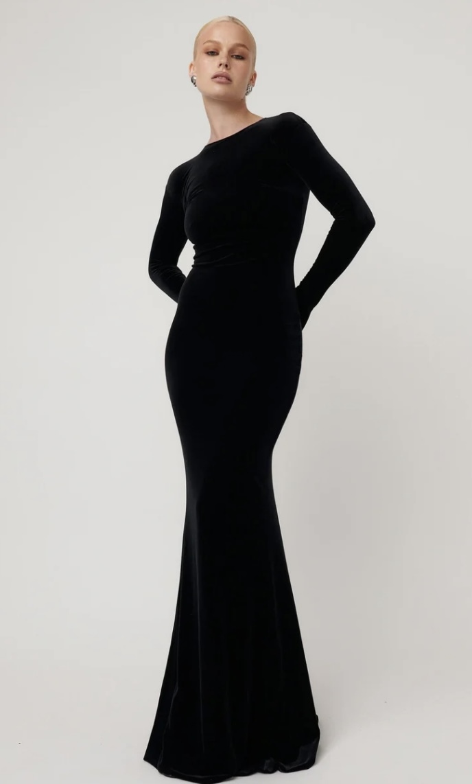 Effie Kats Black to hire