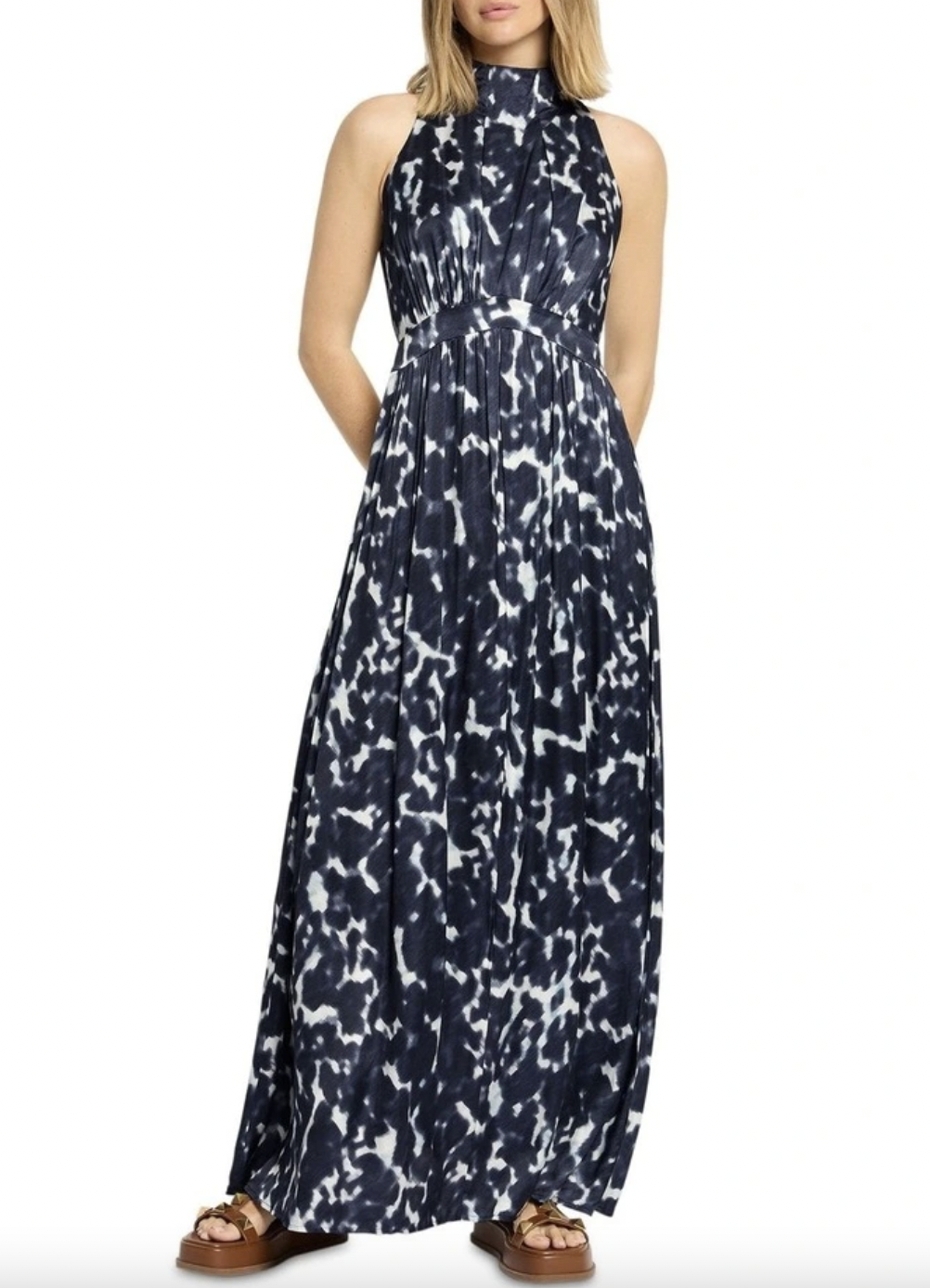 Sass & Bide Navy to borrow