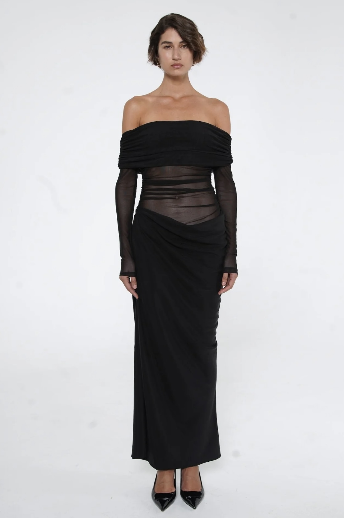 For rent a Benni Yasmin Off Shoulder