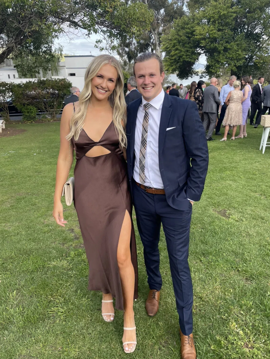 Rent a Brown Bec & Bridge