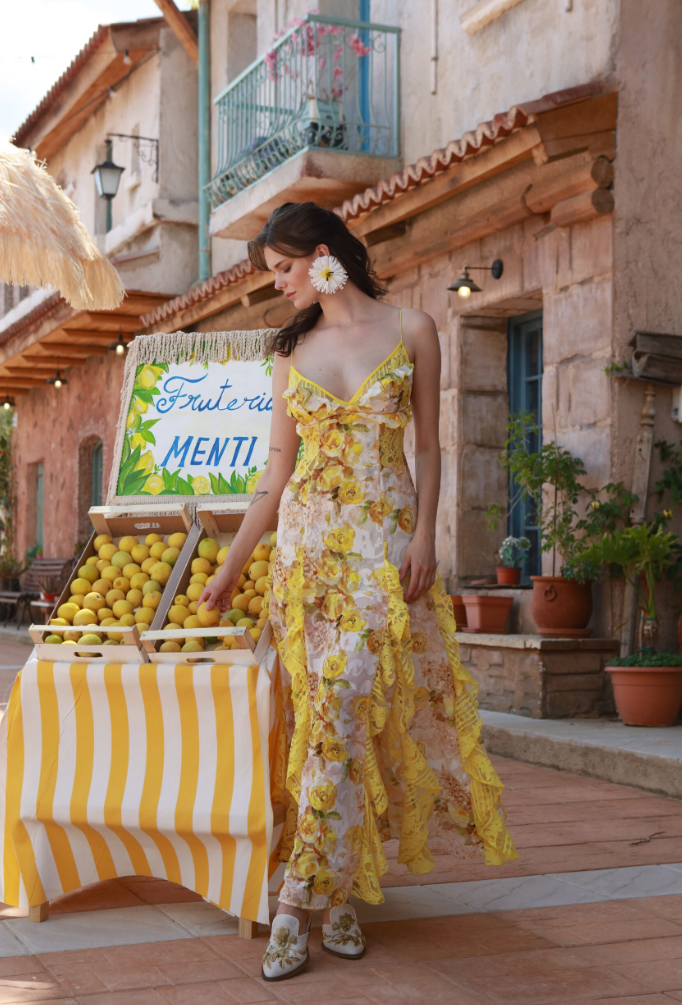 Menti Yellow to borrow