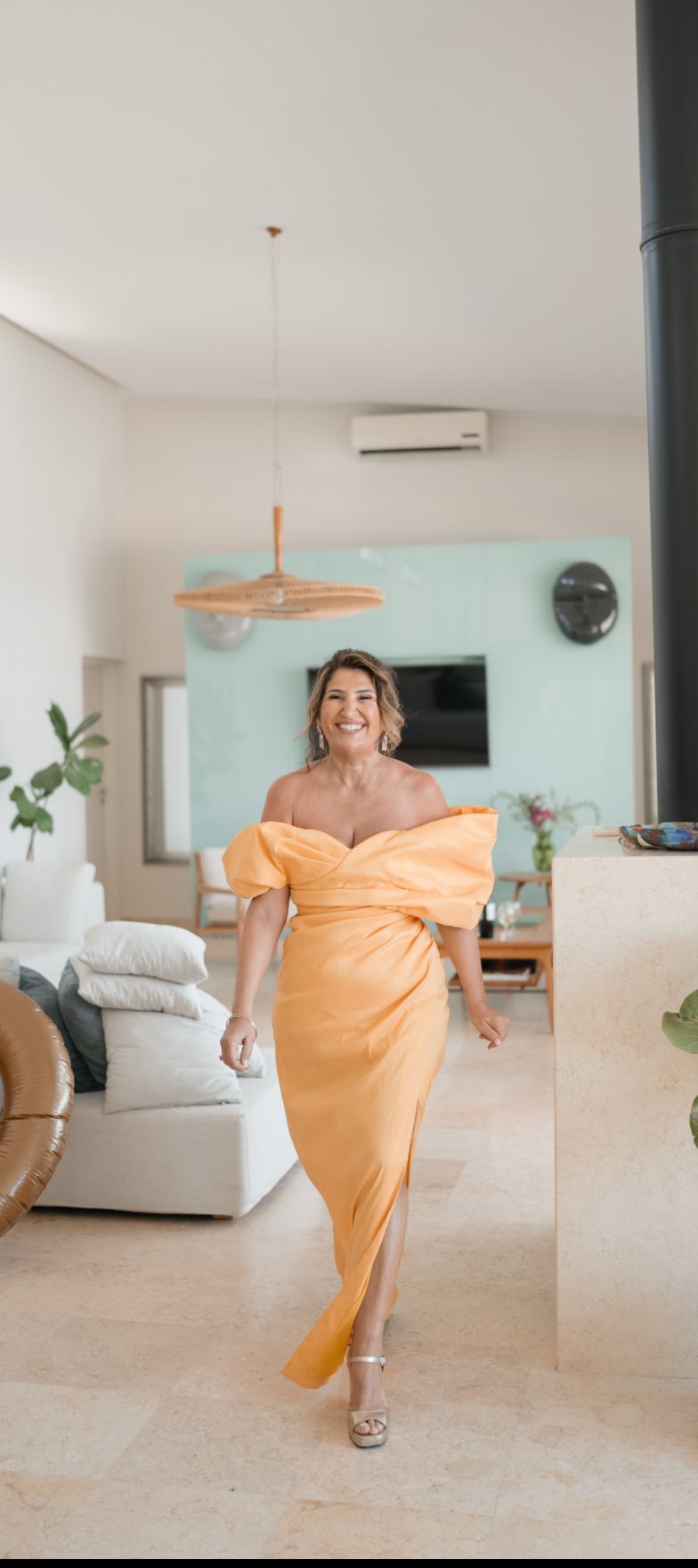 Rent a Rachel Gilbert Gia