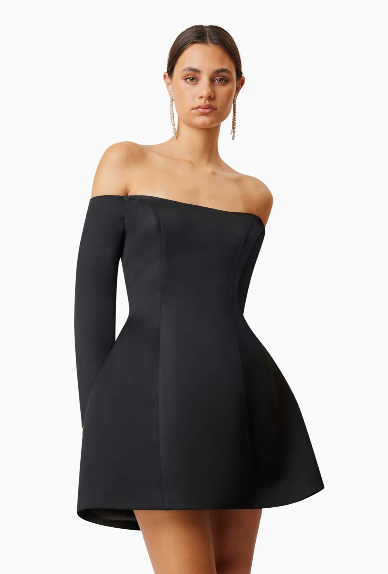 Cheap designer Elliatt Vida