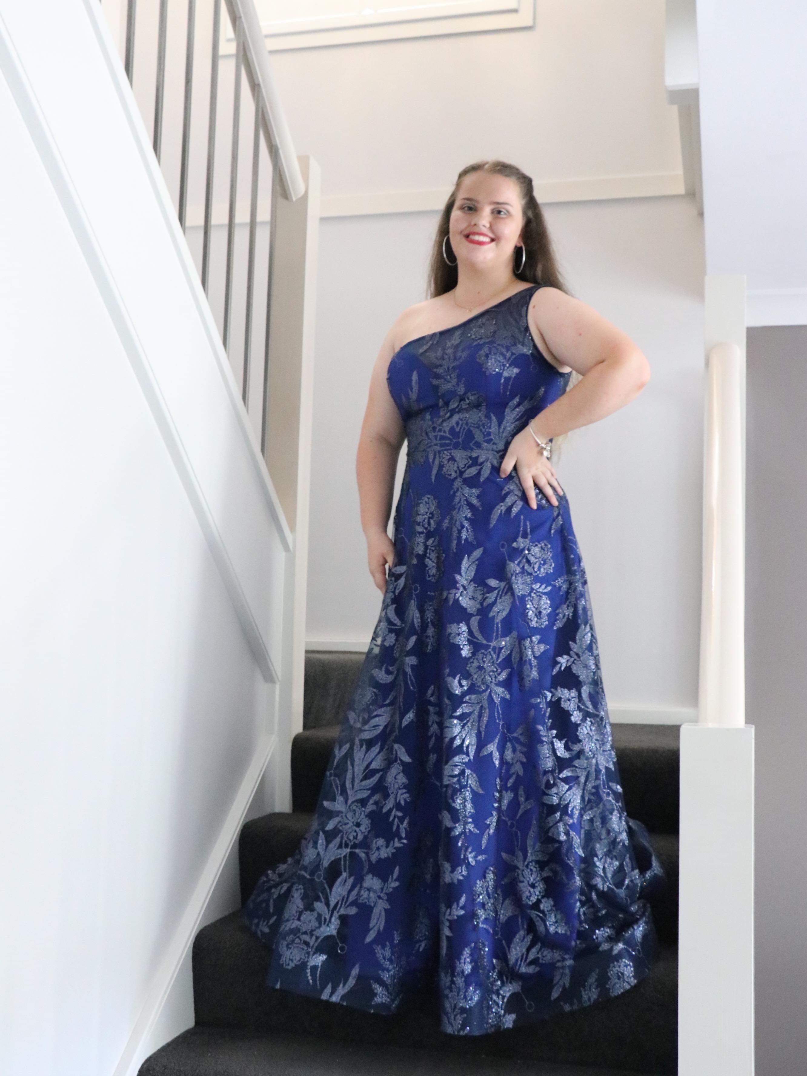 Jadore Blue to borrow