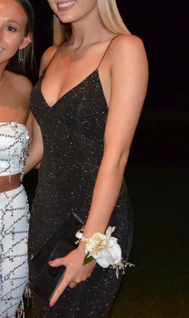 Borrow a Revolve X House Of Harlow Rae