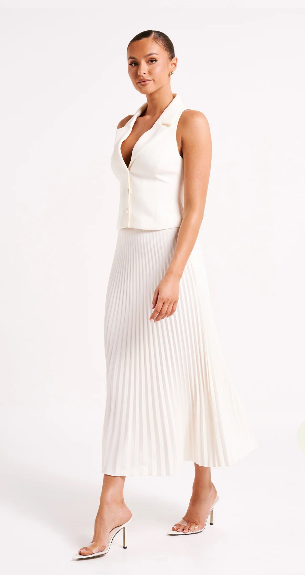 Rental White Meshki Boutique