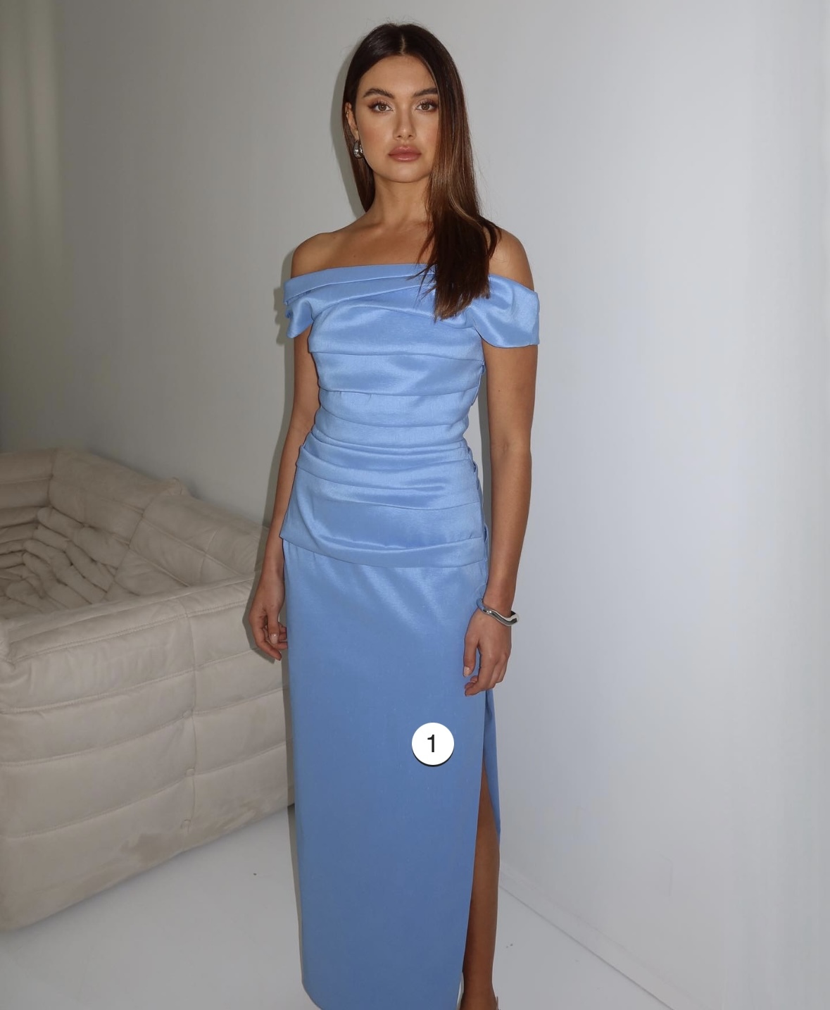 SHEIKE Blue to hire
