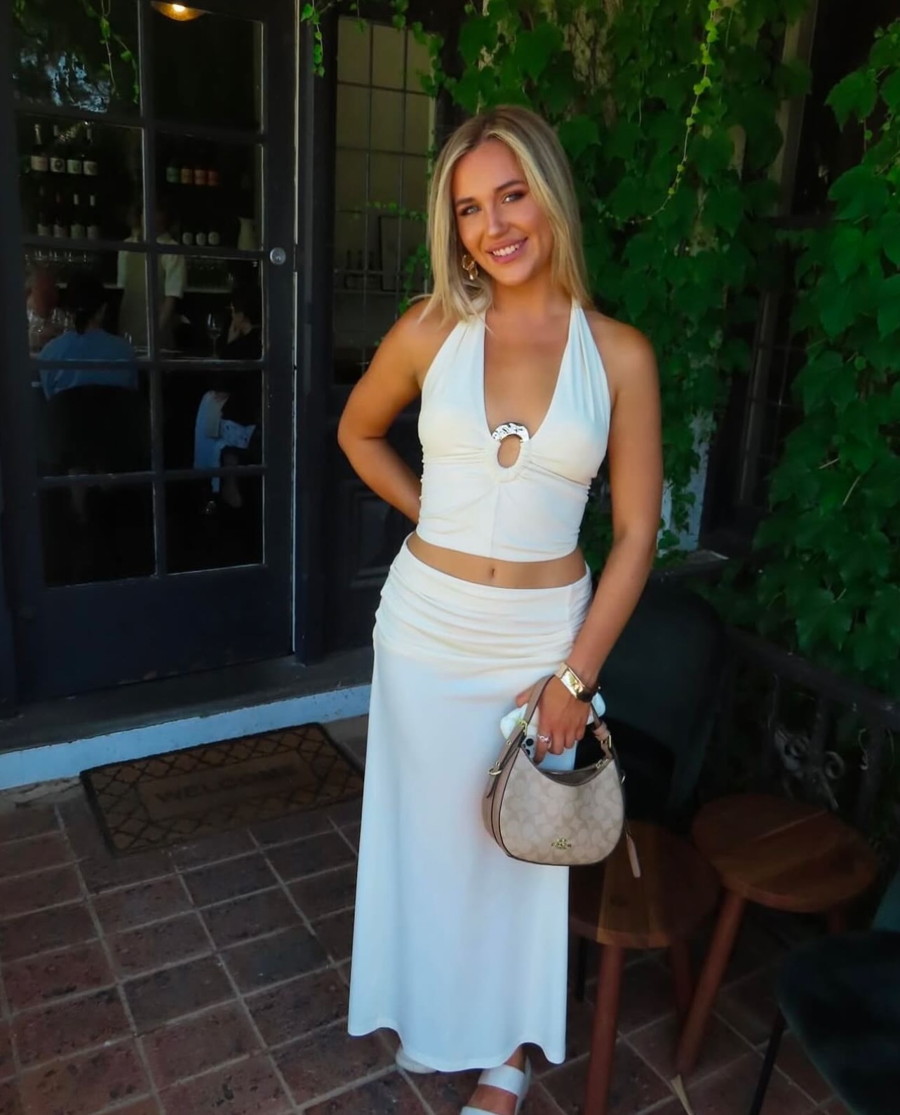 Designer rental White Ance Gria