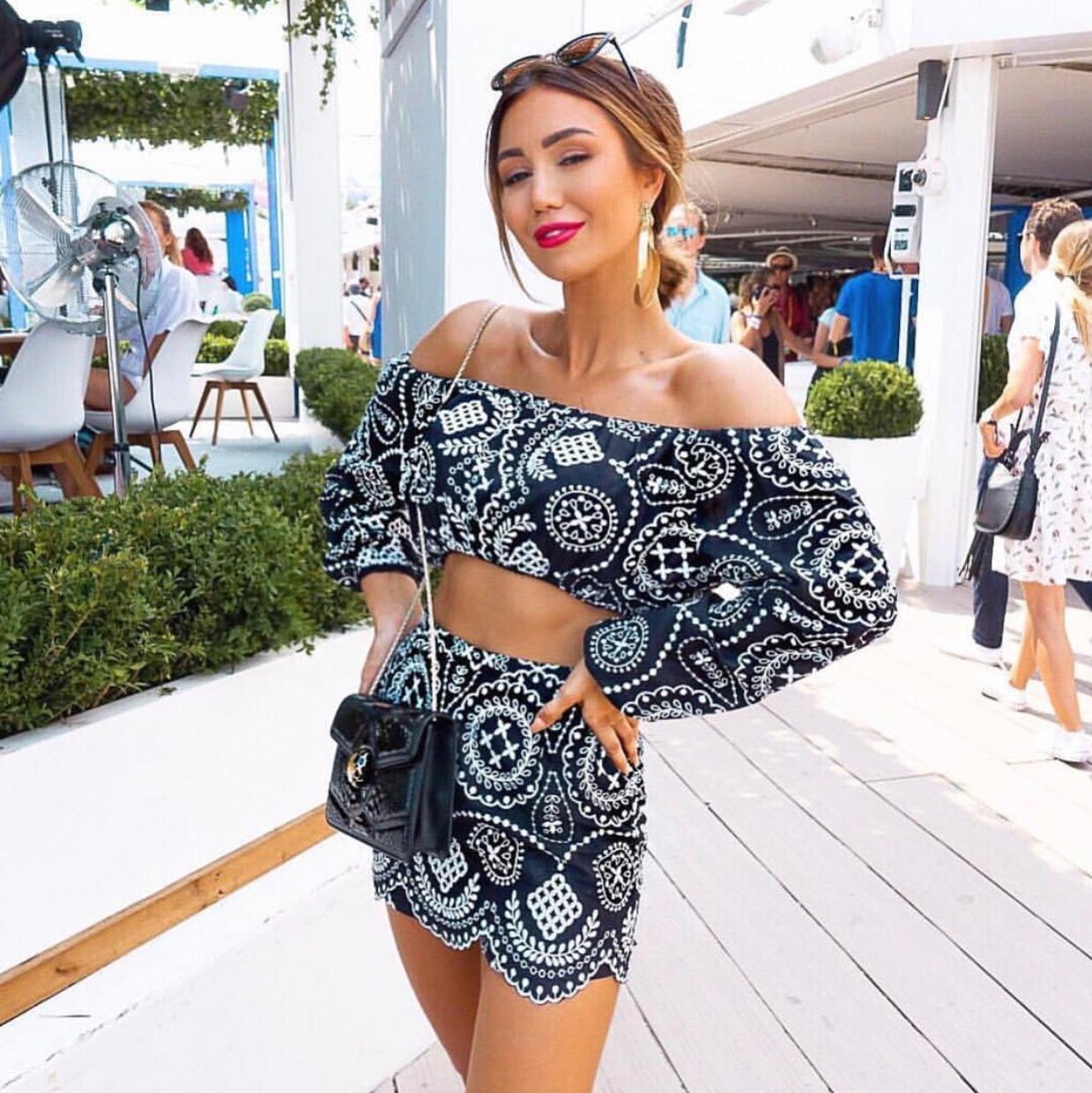 For rent a Alice Mccall Anywhere Matching Set