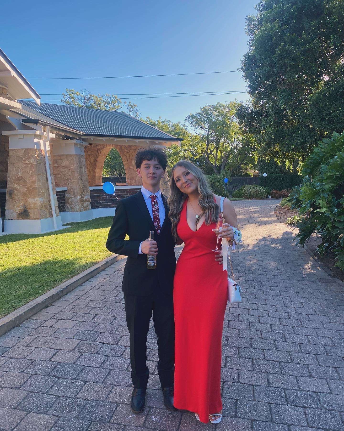 Effie Kats Red for loan