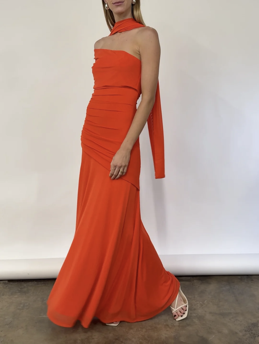 BY NICOLA Orange for lend