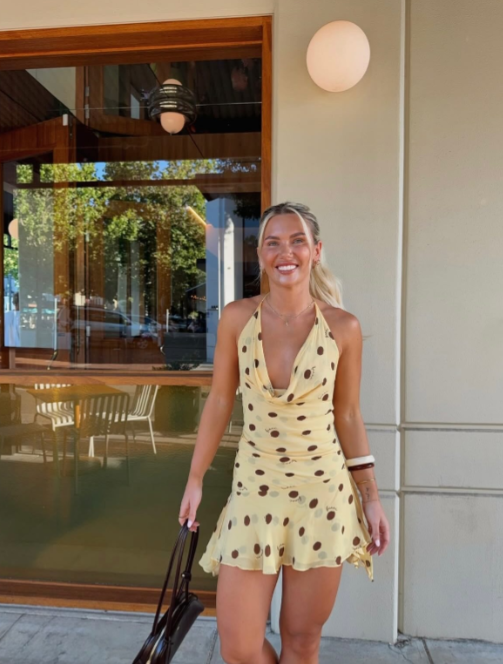 Benni Yellow to borrow