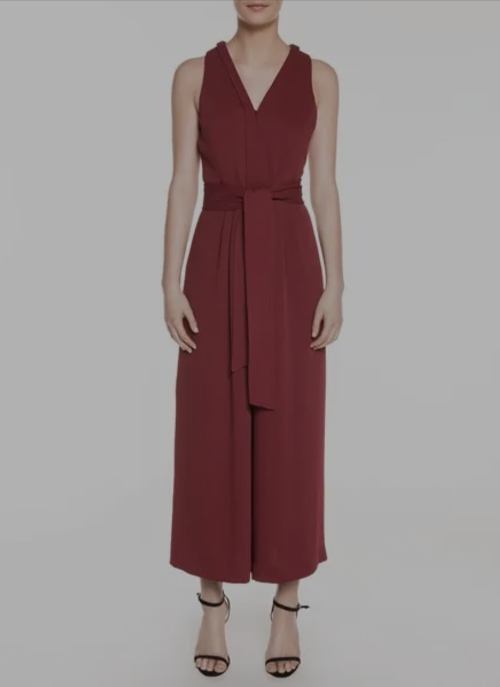 Designer rental Red Veronika Maine