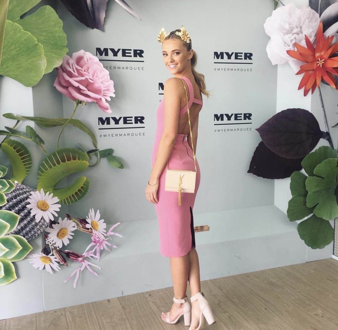 Rent a Pink Yeojin Bae