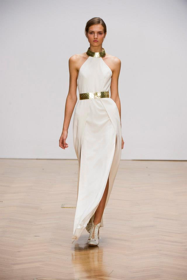 Rent a White Sass & Bide