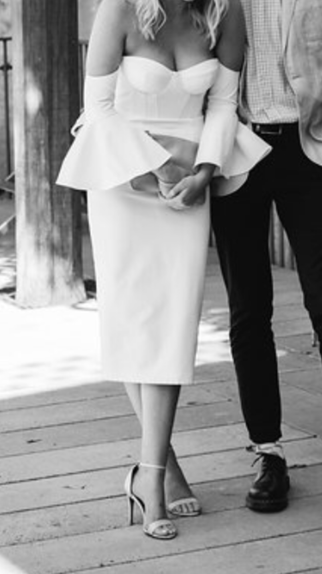 Designer rental Elle Zeitoune Electra