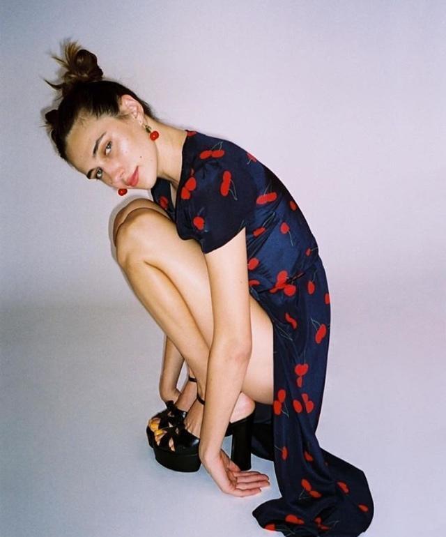 Loan a Realisation Par The Teale In Wild Cherry