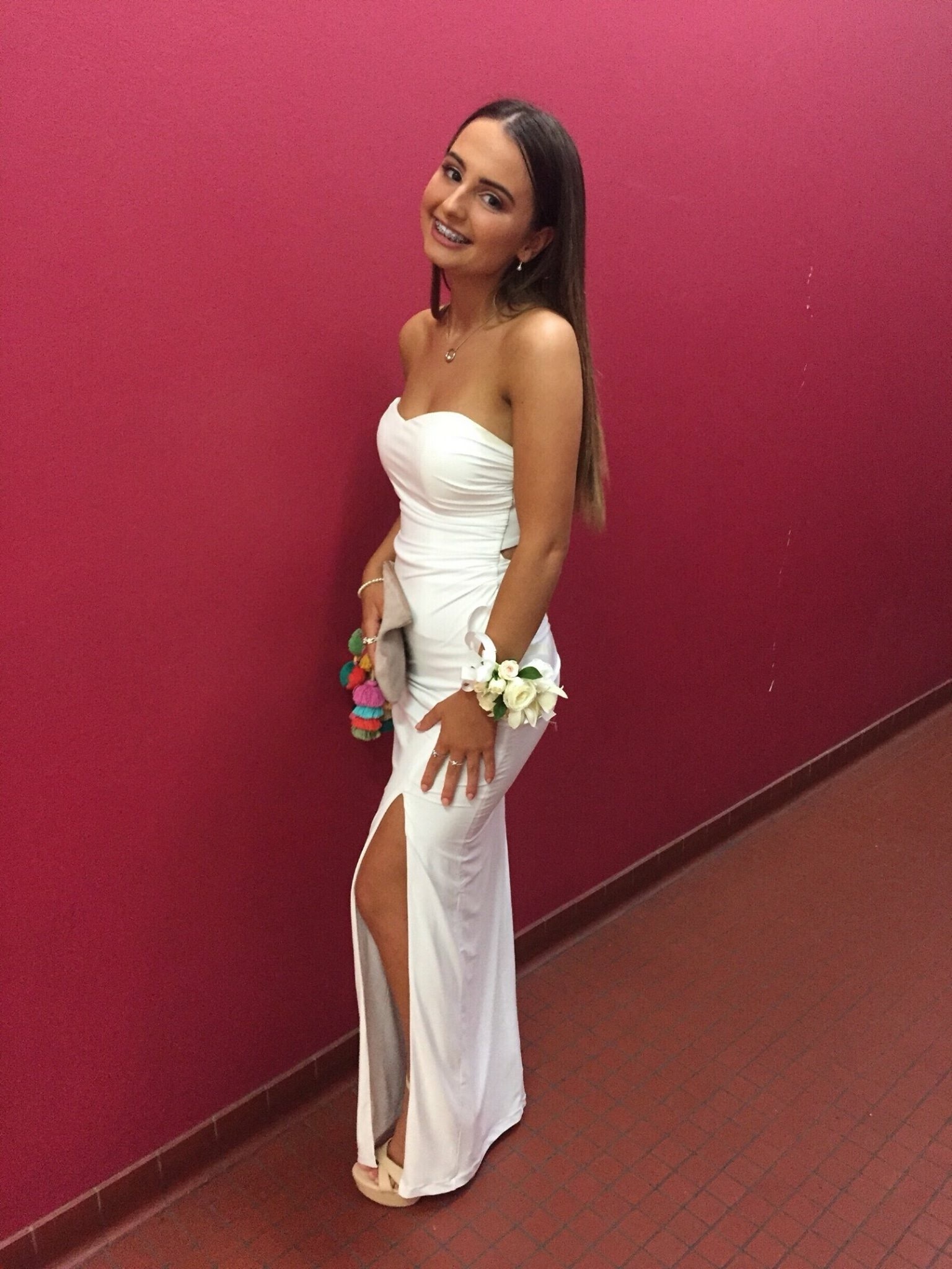 Formal rental White Skiva