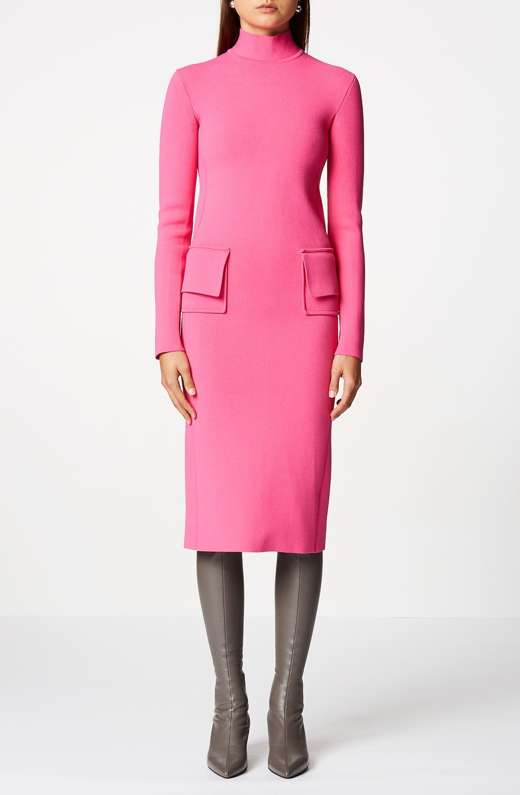 Scanlan Theodore Pink to lend