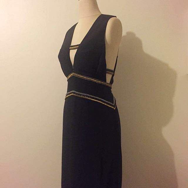 Rent a Black Sass & Bide