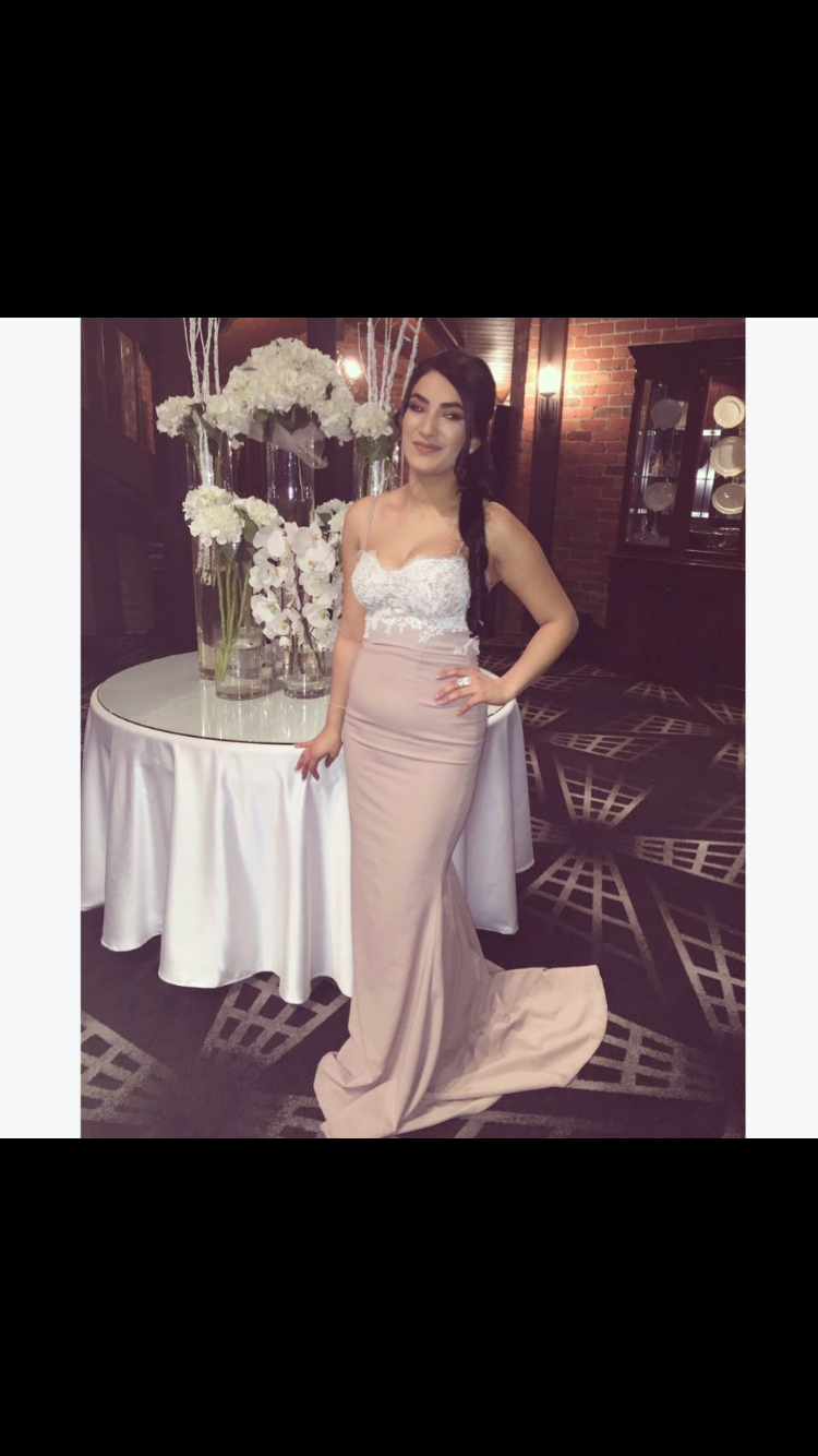 For rent a Other Dollhouse