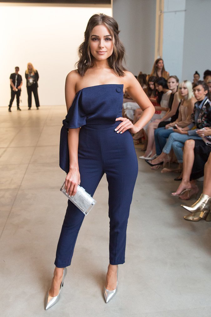 Misha Collection Navy to loan