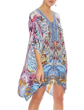 Designer rental Red Camilla