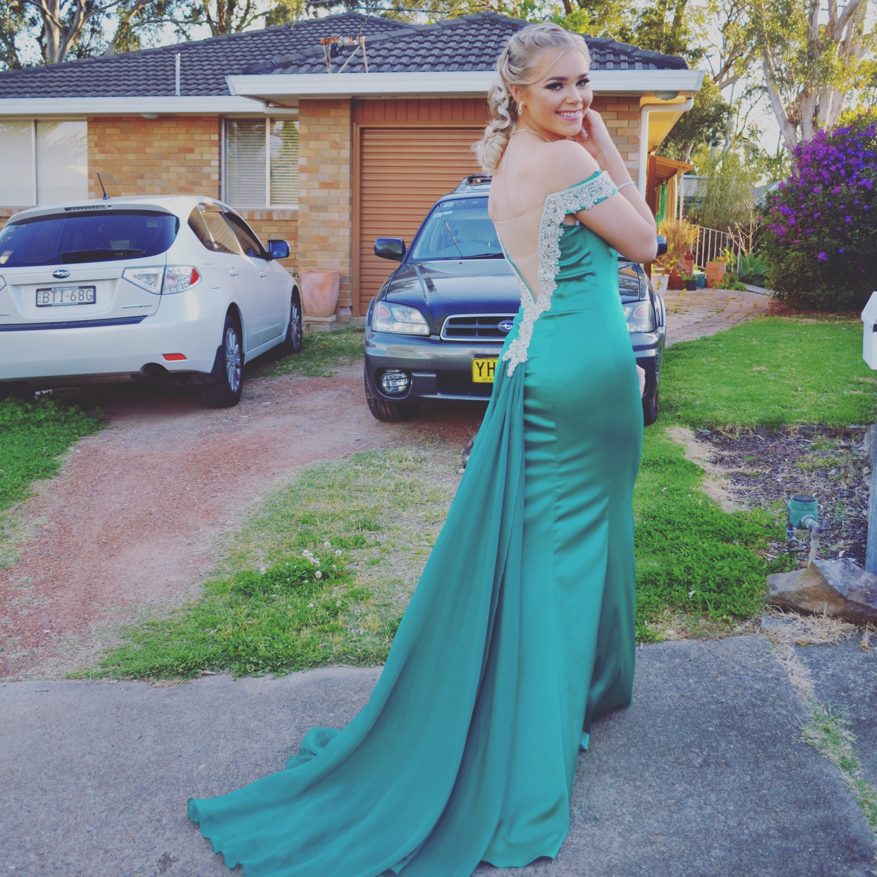 Borrow a Green Frocks And Gowns