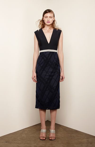 Manning Cartell Navy to rent