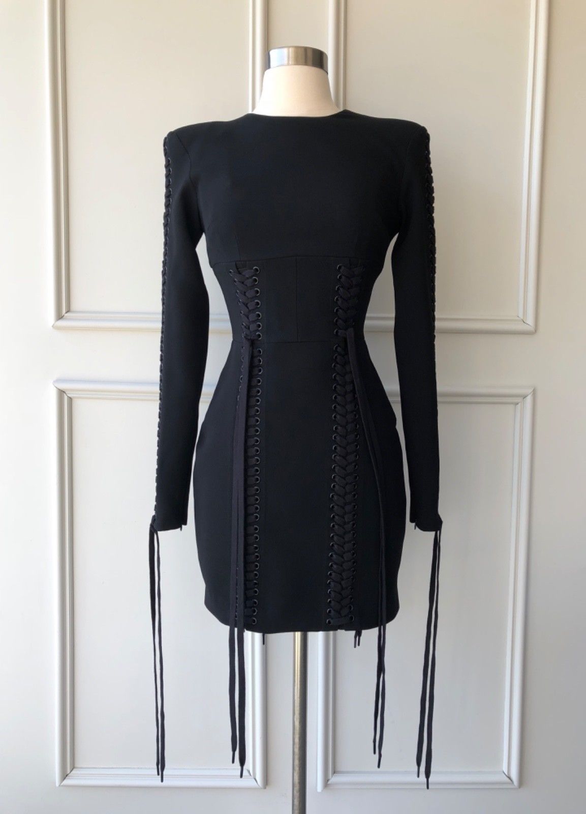 Formal rental Black Alex Perry