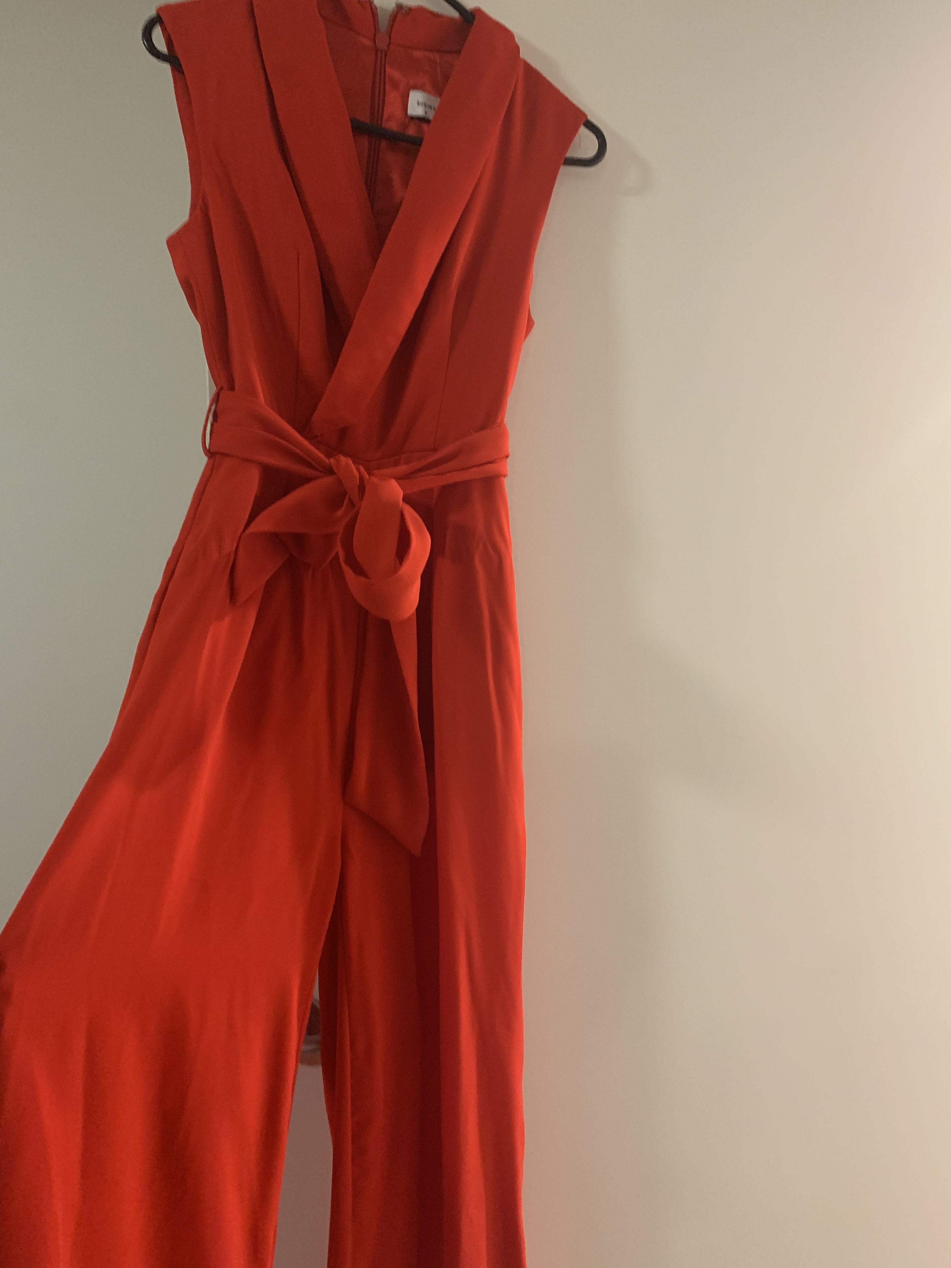 Designer rental Red Sheike