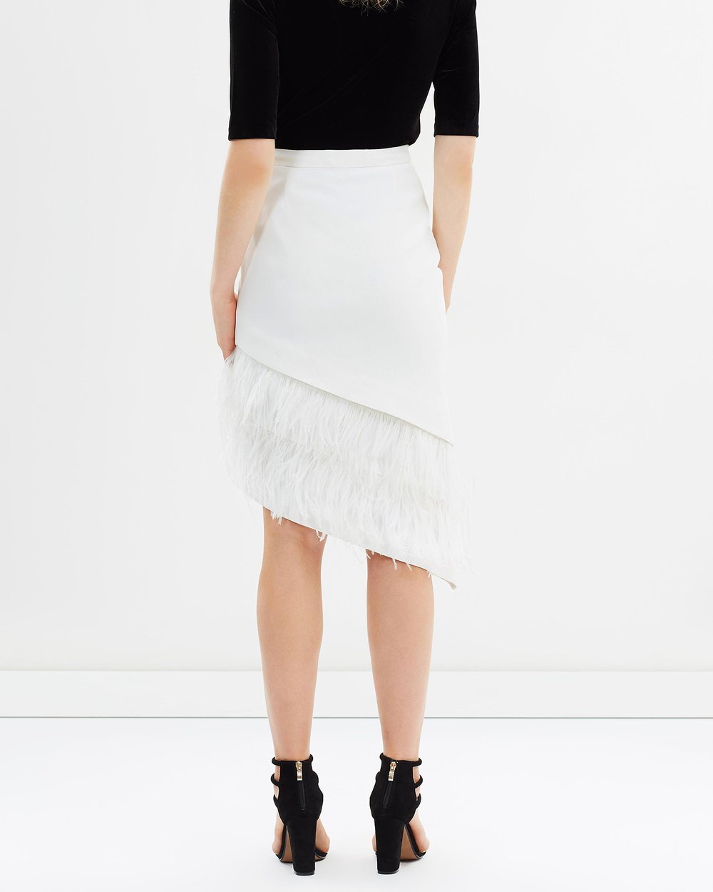 Sass & Bide White to borrow