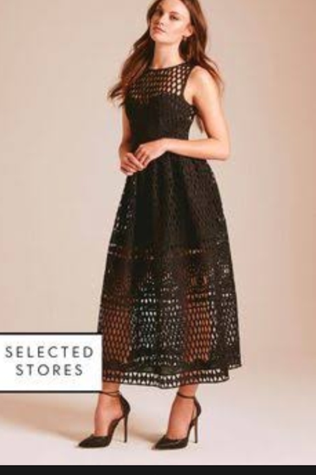 Formal rental Sheike Amelia Lace Dress