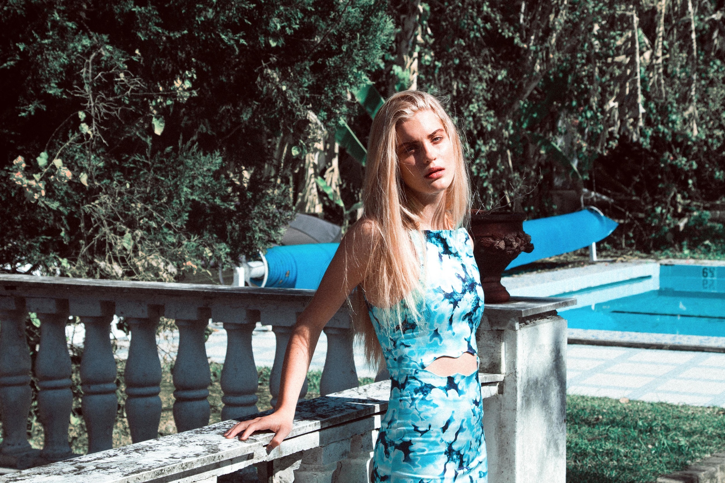 Lottie Hall Blue to rent