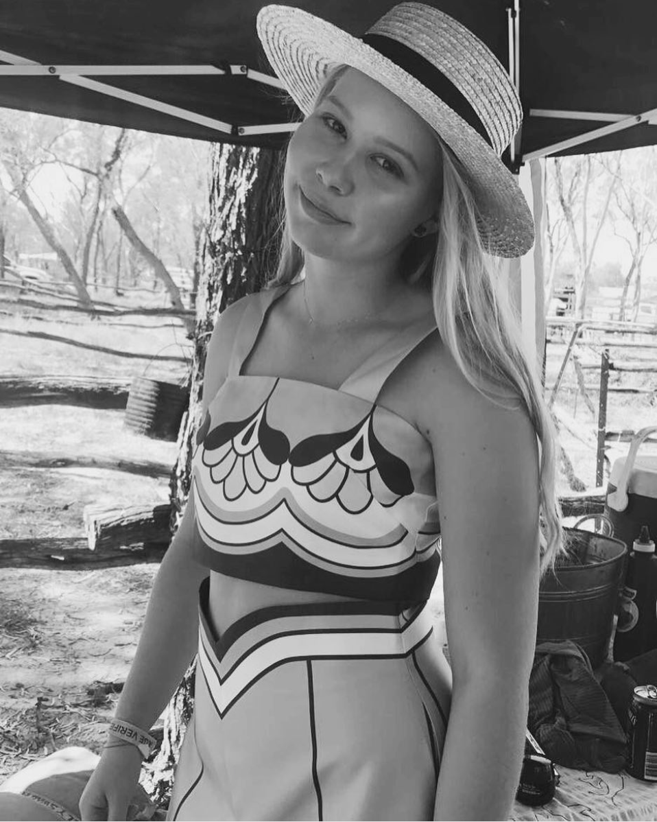 Rental Alice Mccall Come On Over Top And Anyway Woman Midi Skirt