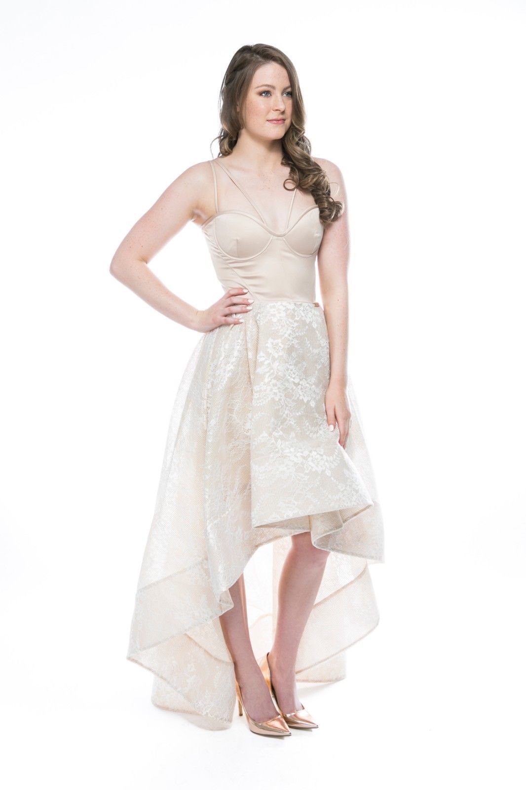 Rental Beige Bronx And Banco