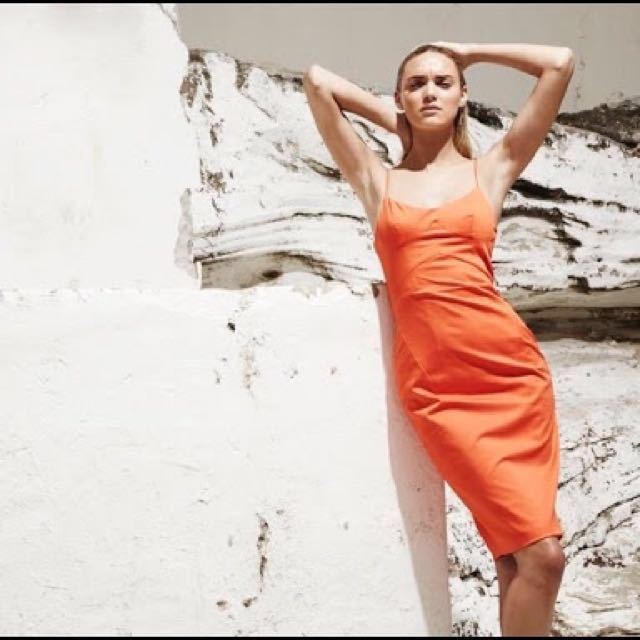 Talulah Orange to rent